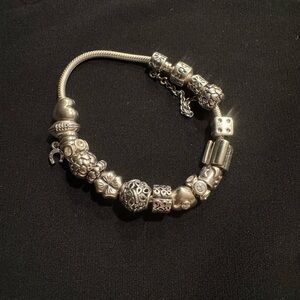 Pandora Silver Bracelet with 15 Charms. Like new !